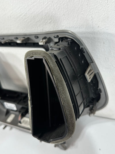 2014 2015 2016 2017 2018 JEEP CHEROKEE RADIO BEZEL DASH TRIM VENT OEM