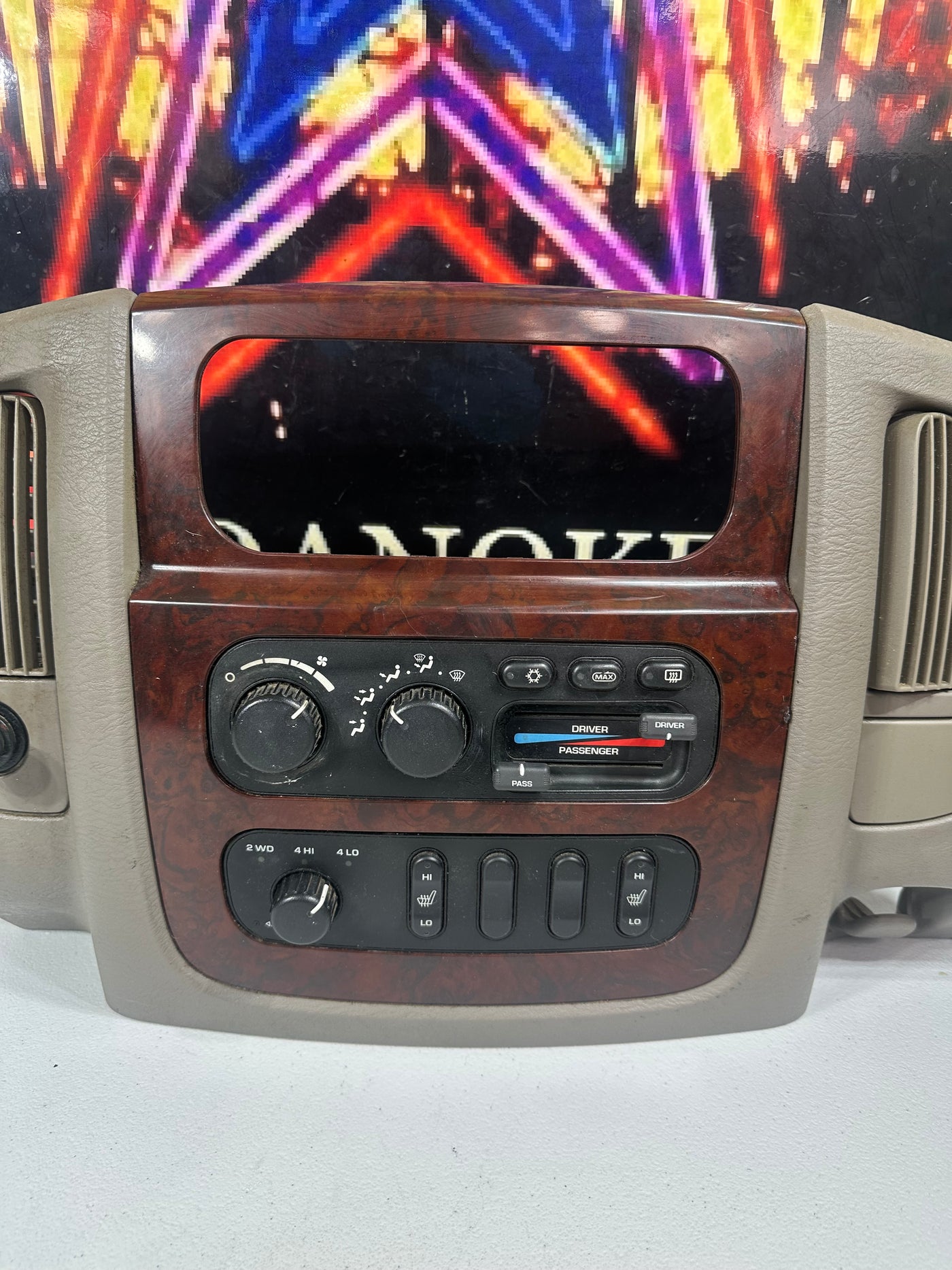 02 2002 Dodge Ram 1500 HEATER CLIMATE TEMPERATURE CONTROL DUAL ZONE P55056811AD