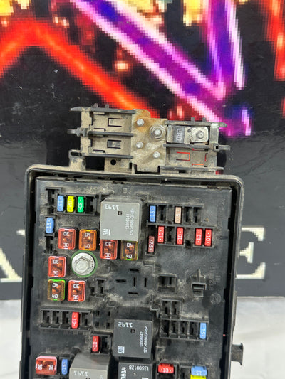 2016-2019 Chevrolet Colorado Engine Fuse Box Relay Fusebox OEM