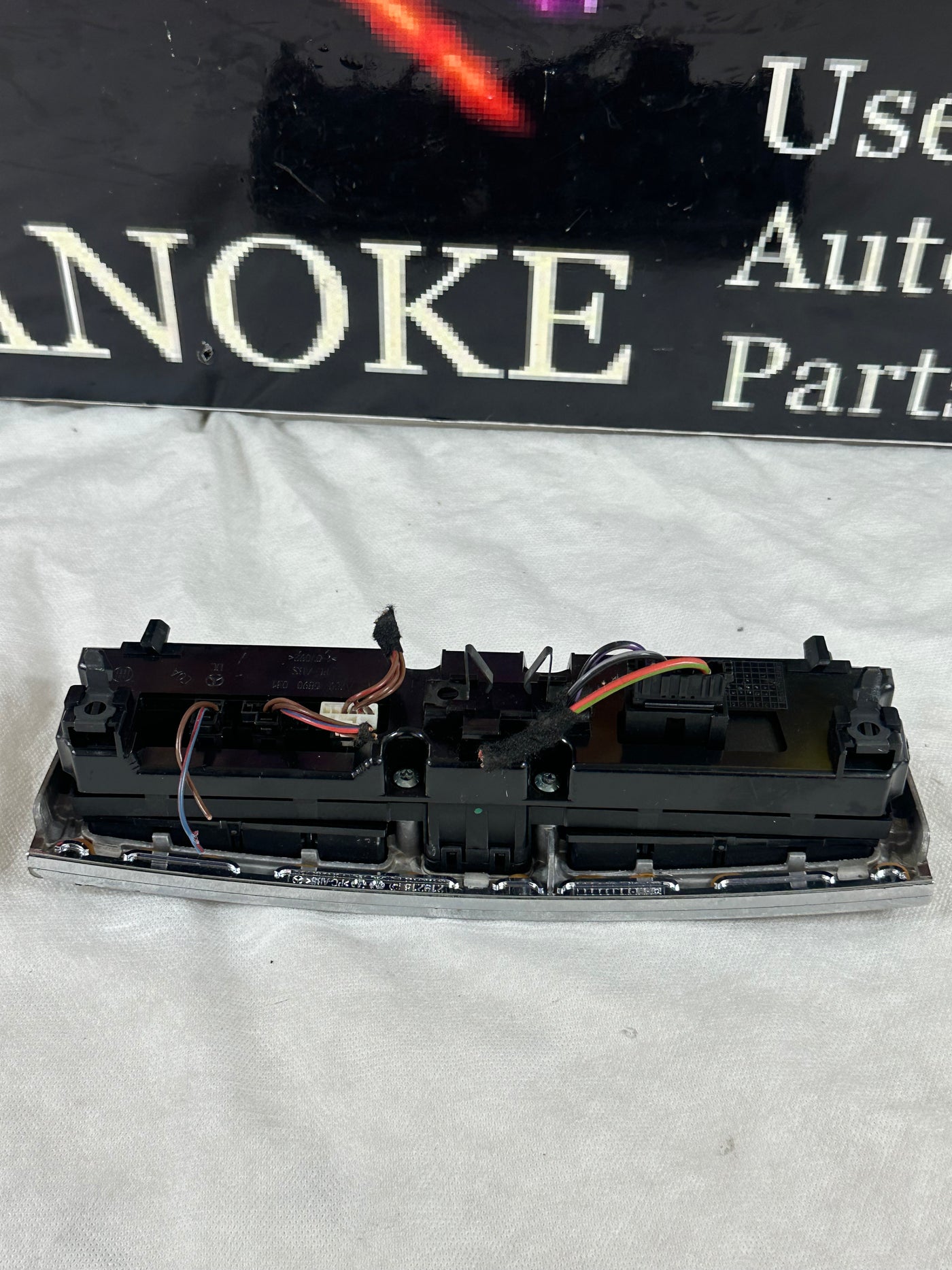 06-09 MERCEDES BENZ CLK350 CLK500 W209 HAZARD ESP SWITCH PANEL OEM