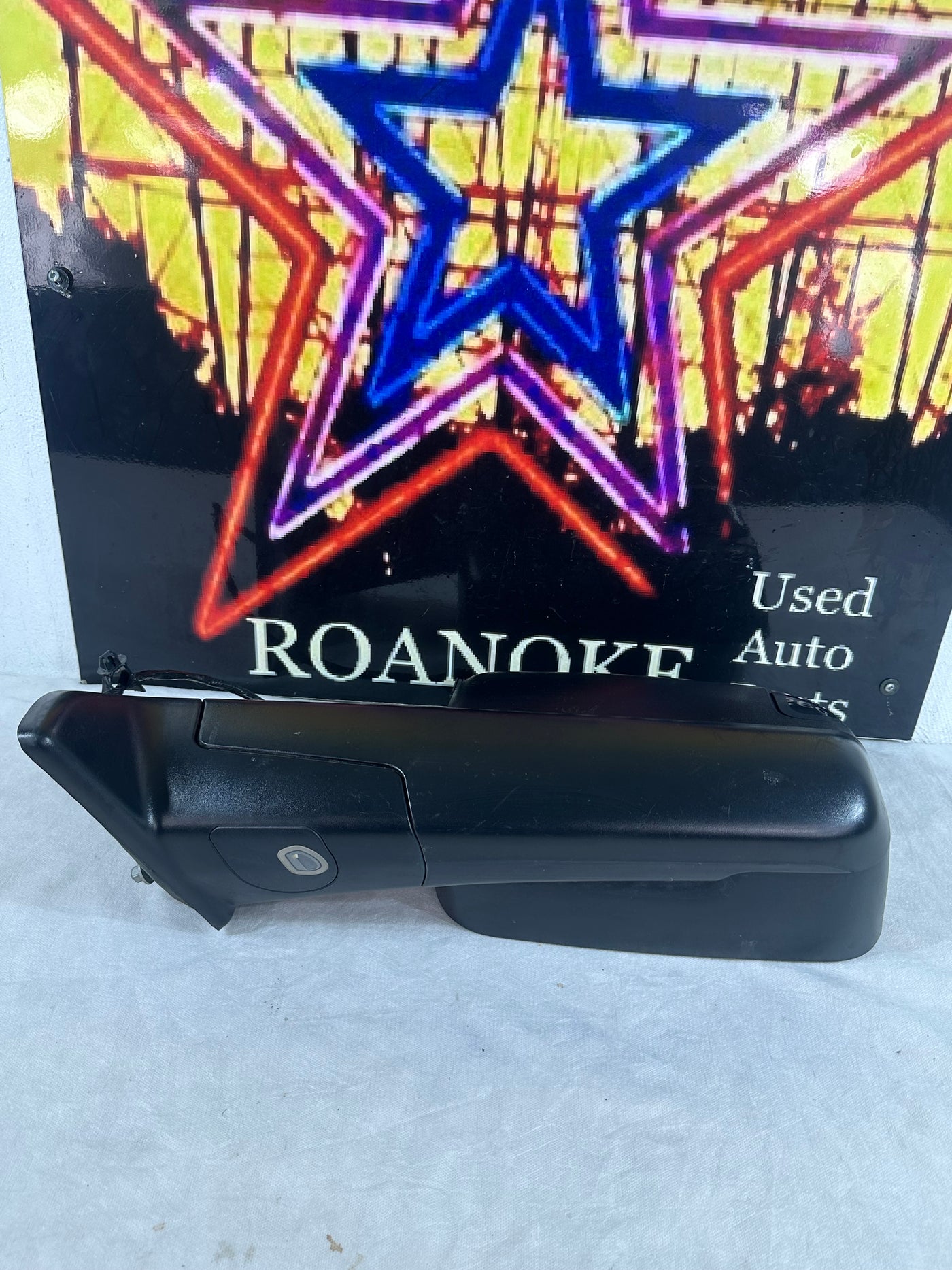 Left Door Mirror fits: 2012 Ram Dodge 1500 pickup Power Pickup trailer tow OEM