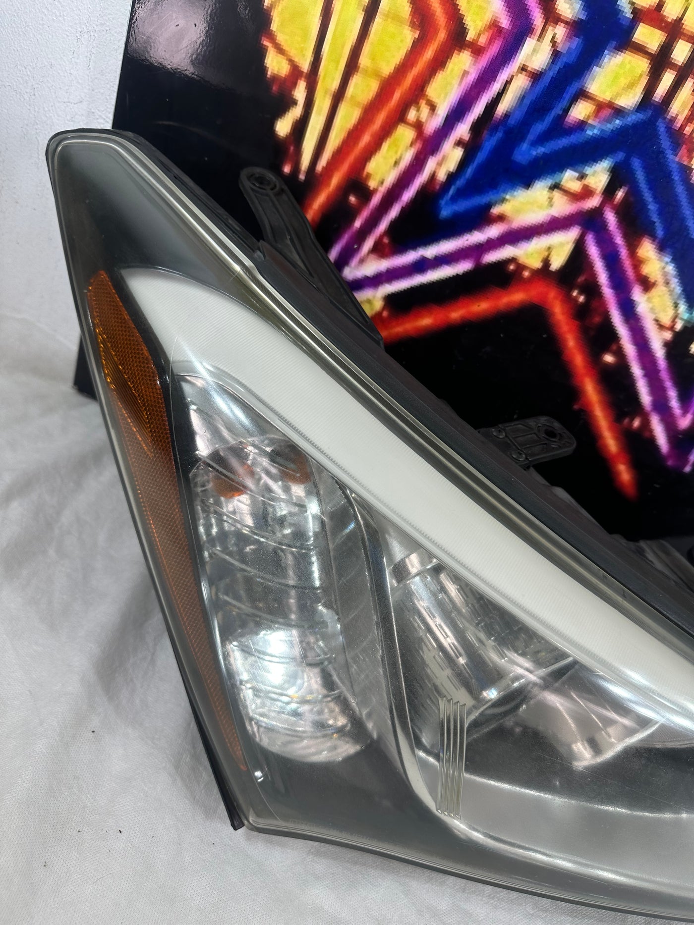 Passenger Headlight Korea Built Halogen Fits 13-16 SANTA FE 301732