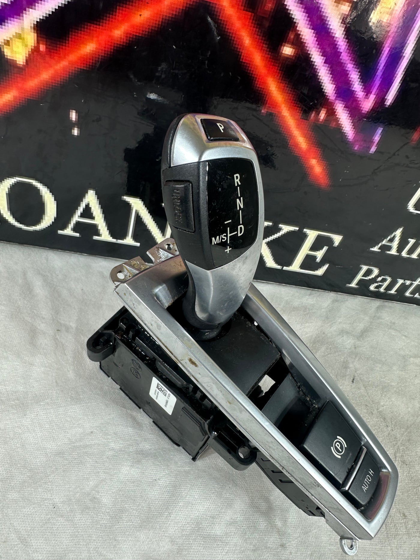2013 BMW X3 AUTOMATIC FLOOR SHIFTER AUTO GEAR SHIFT OEM