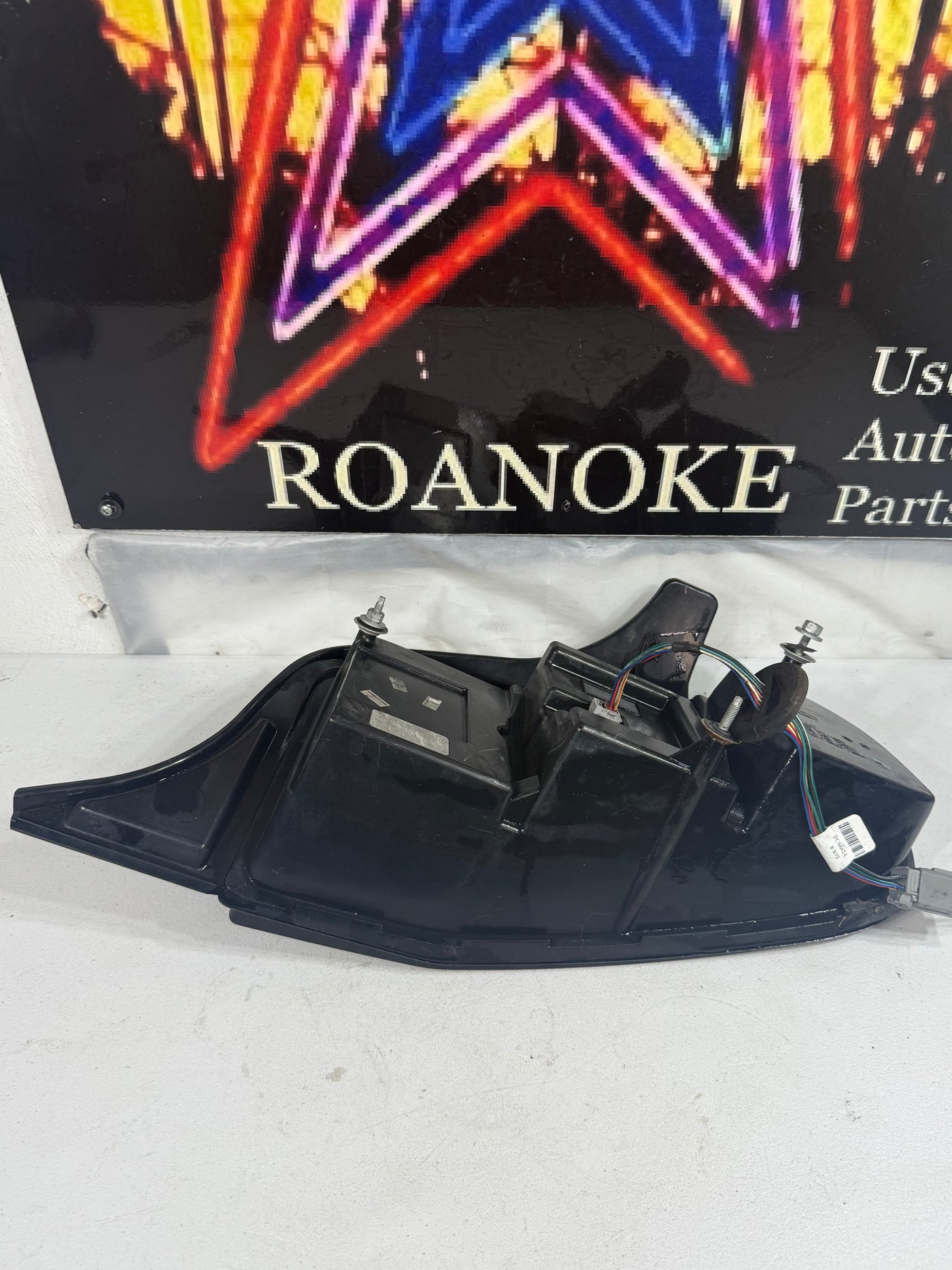 13 14 Ford Mustang Tail Light Left Driver Side OEM Tail Lamp 2013 2014