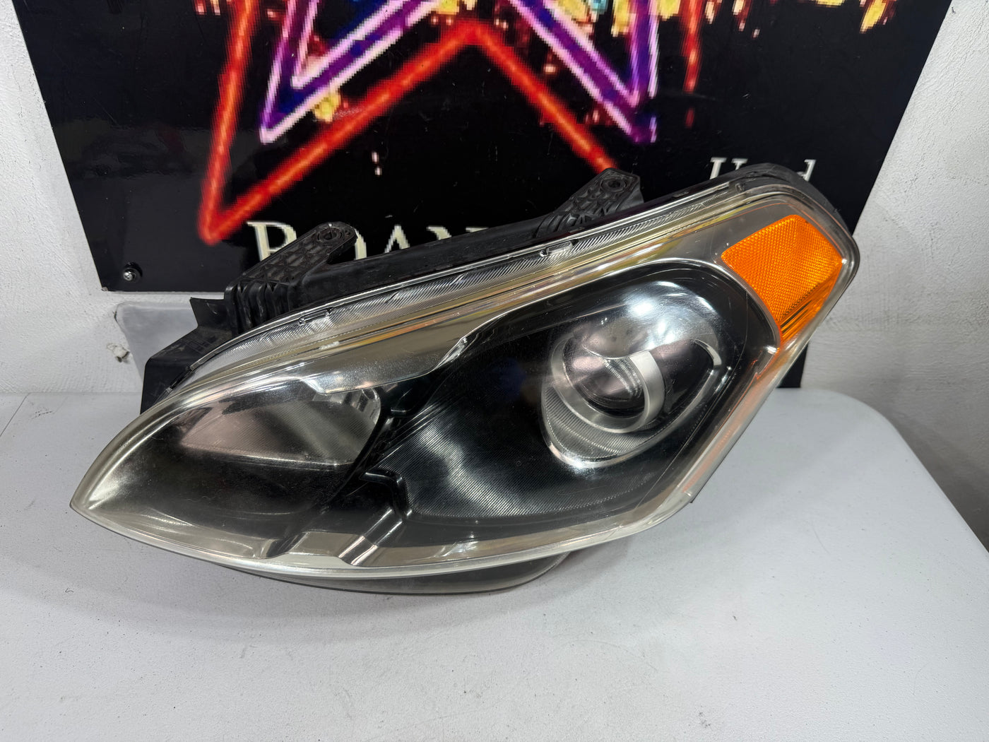 2012-2013 Kia Soul Left Driver Side Headlight Halogen W/LED OEM