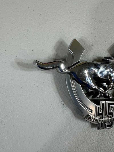2009 Ford Mustang 45th Anniversary Fender Emblem Right FoMoCo 9R33-16098-AA OEM