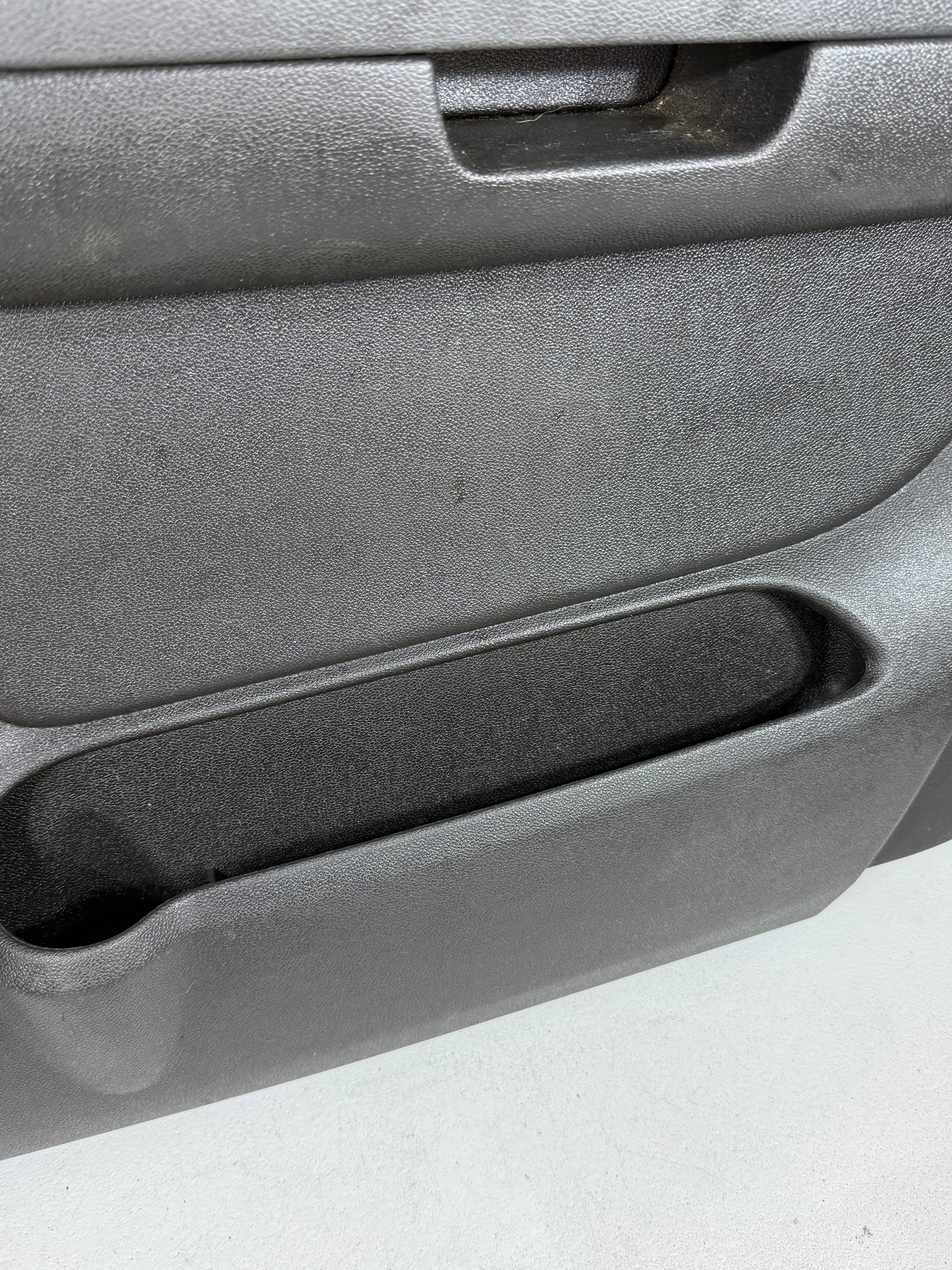 07-09 Chevy Silverado GMC SIERRA Right Passenger Front Door Trim Panel OEM