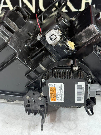 2009-2014 Nissan Murano RH Passenger Side Adaptive Xenon HID Headlight OEM