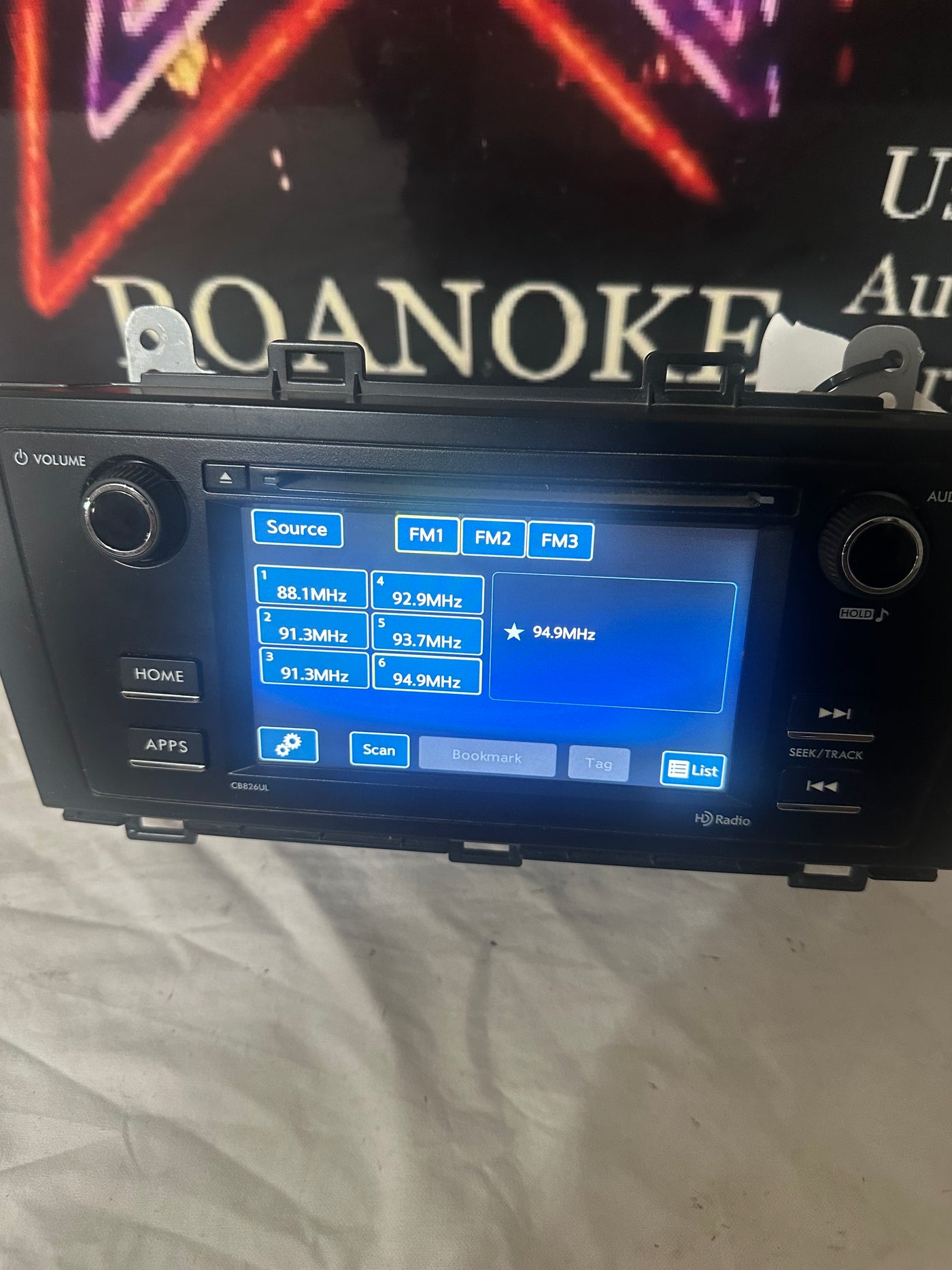 SUBARU LEGACY OUTBACK HD Radio CD Player Display OEM 2017 PLEASE READ