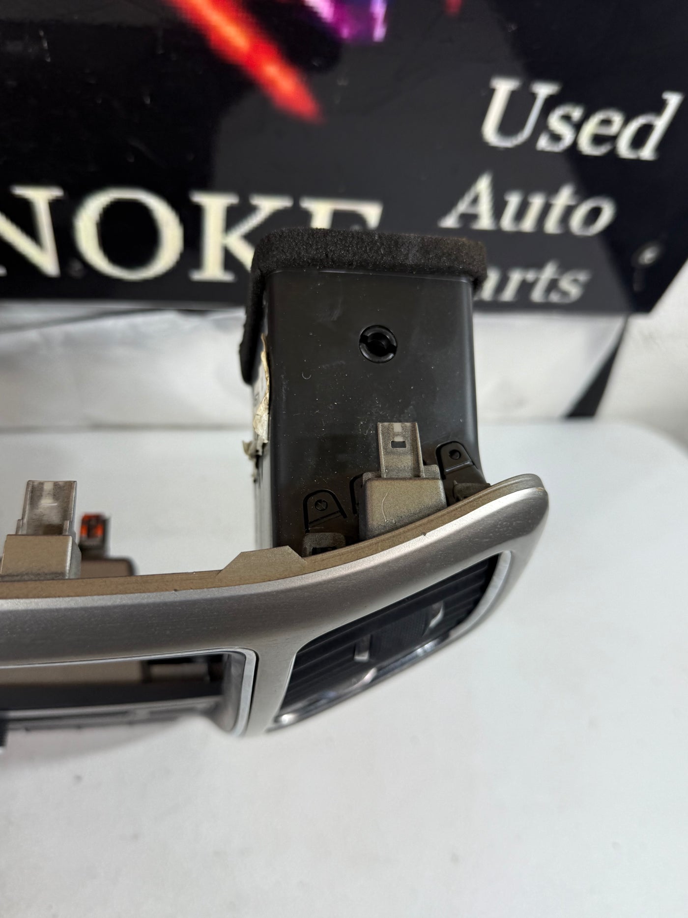 2011-2013 Jeep Grand Cherokee Center Dash Radio/Climate Control Trim Bezel OEM
