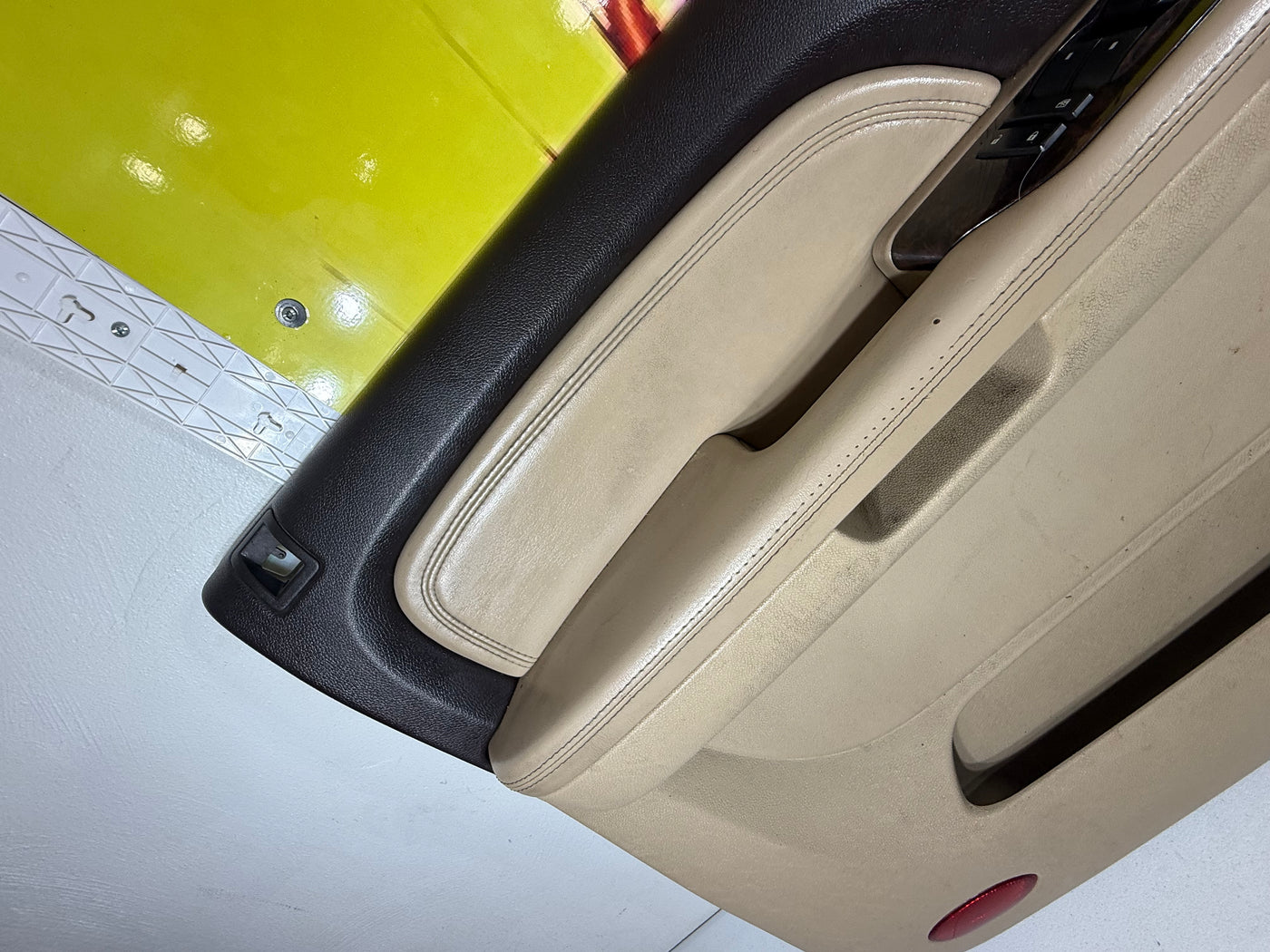 07-09 Chevy Silverado GMC SIERRA Right Passenger Front Door Trim Panel OEM