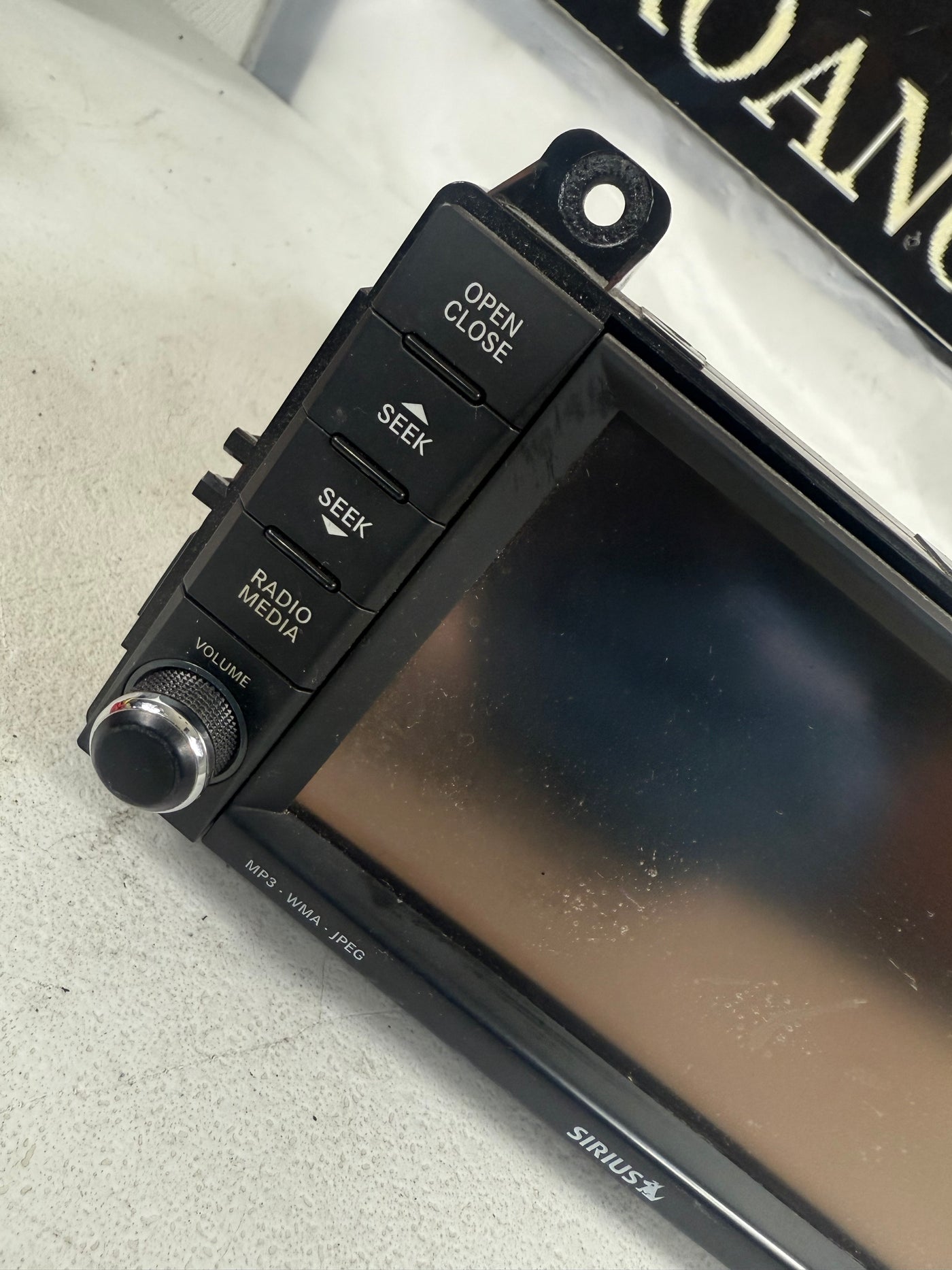2011 2012 2013 JEEP Grand Cherokee DODGE Durango MyGig Navigation Radio RHR