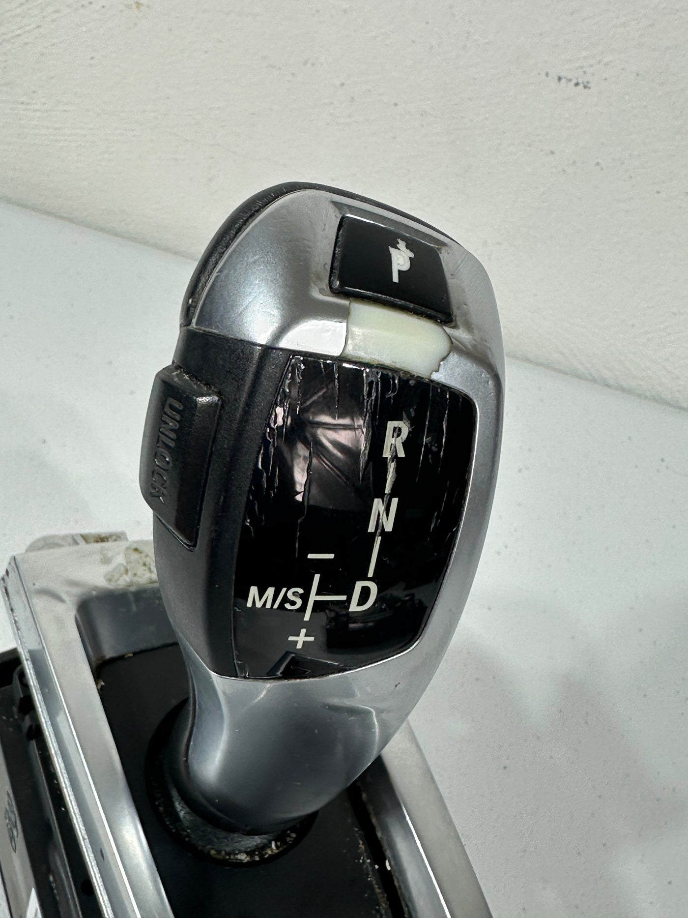 2009-2016 BMW 528i 740i F07 F10 F01 F02 AUTO TRANSMISSION GEAR SELECTOR SHIFTER