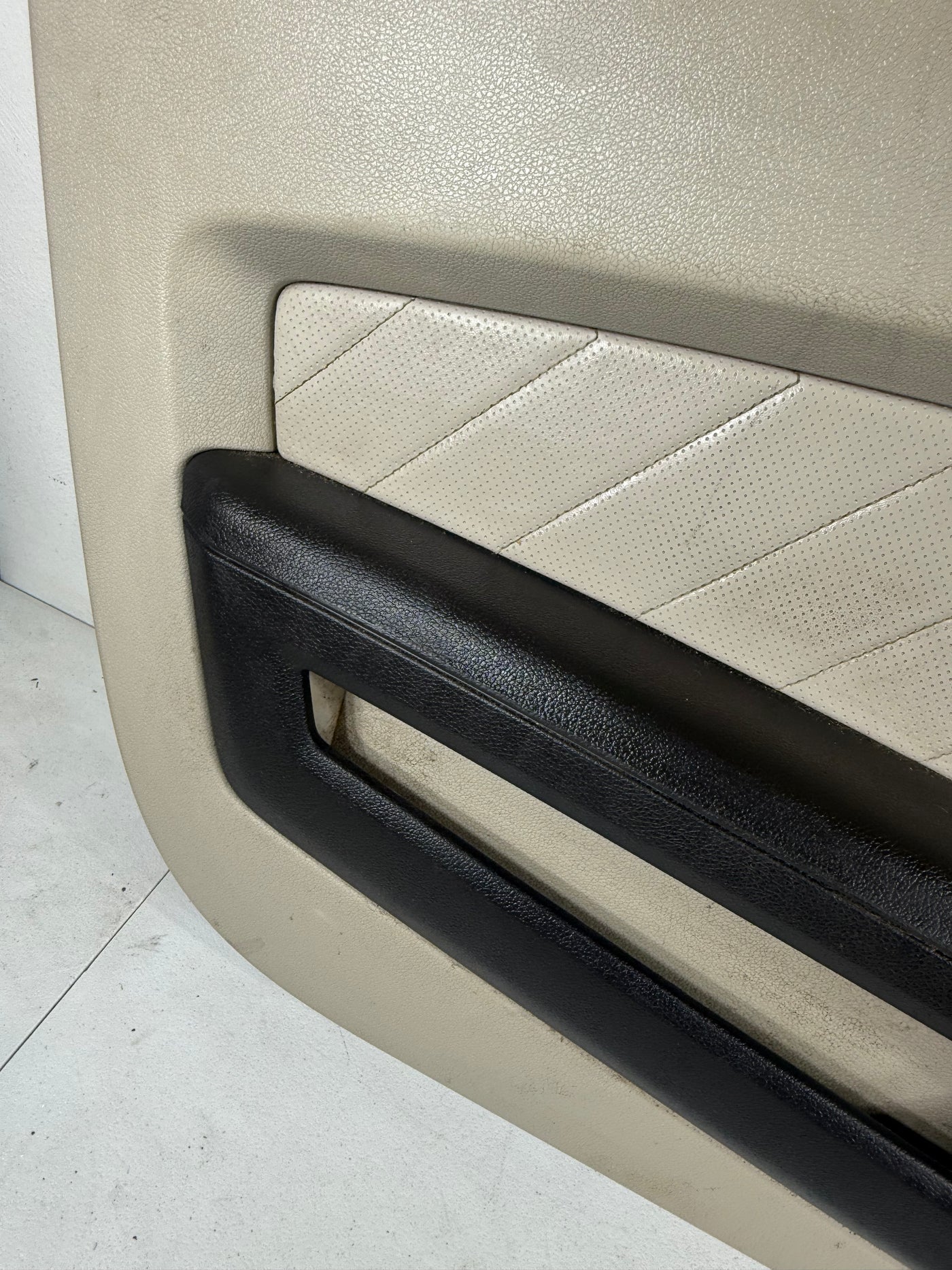 OEM 2010 - 2014 FORD MUSTANG COUPE LEFT DRIVER DOOR PANEL BEIGE SHAKER