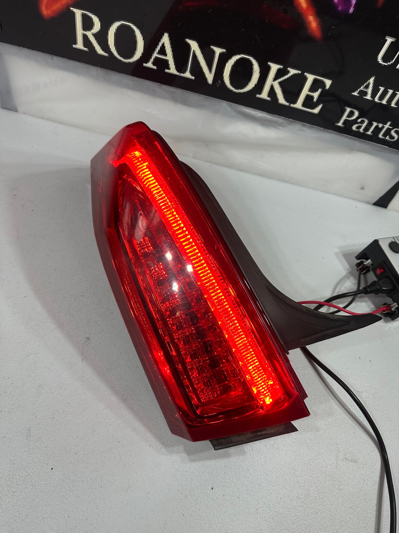 2013-2018 CADILLAC ATS REAR LEFT DRVER SIDE TAIL LIGHT TAILLIGHT LAMP OEM