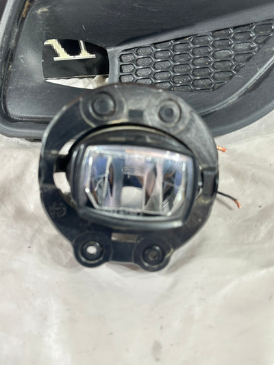 2019 2020 2021 2022 Jeep Cherokee Right Passenger Side LED Fog Light Lamp OEM