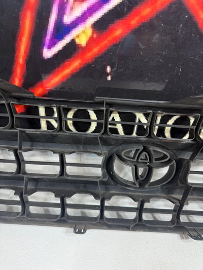2001 2002 2003 Toyota Highlander Front Upper Grille Grill With Emblem OEM BLUE