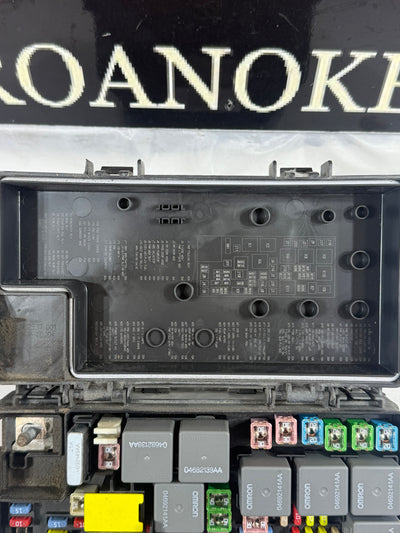 2010 Jeep Wrangler JK Totally Integrated Power Module Fuse Box TIPM 04692298AE