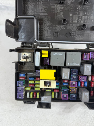 2011 Chrysler Town & Country Dodge Grand Caravan TIPM Fuse Relay Box 04692335AF
