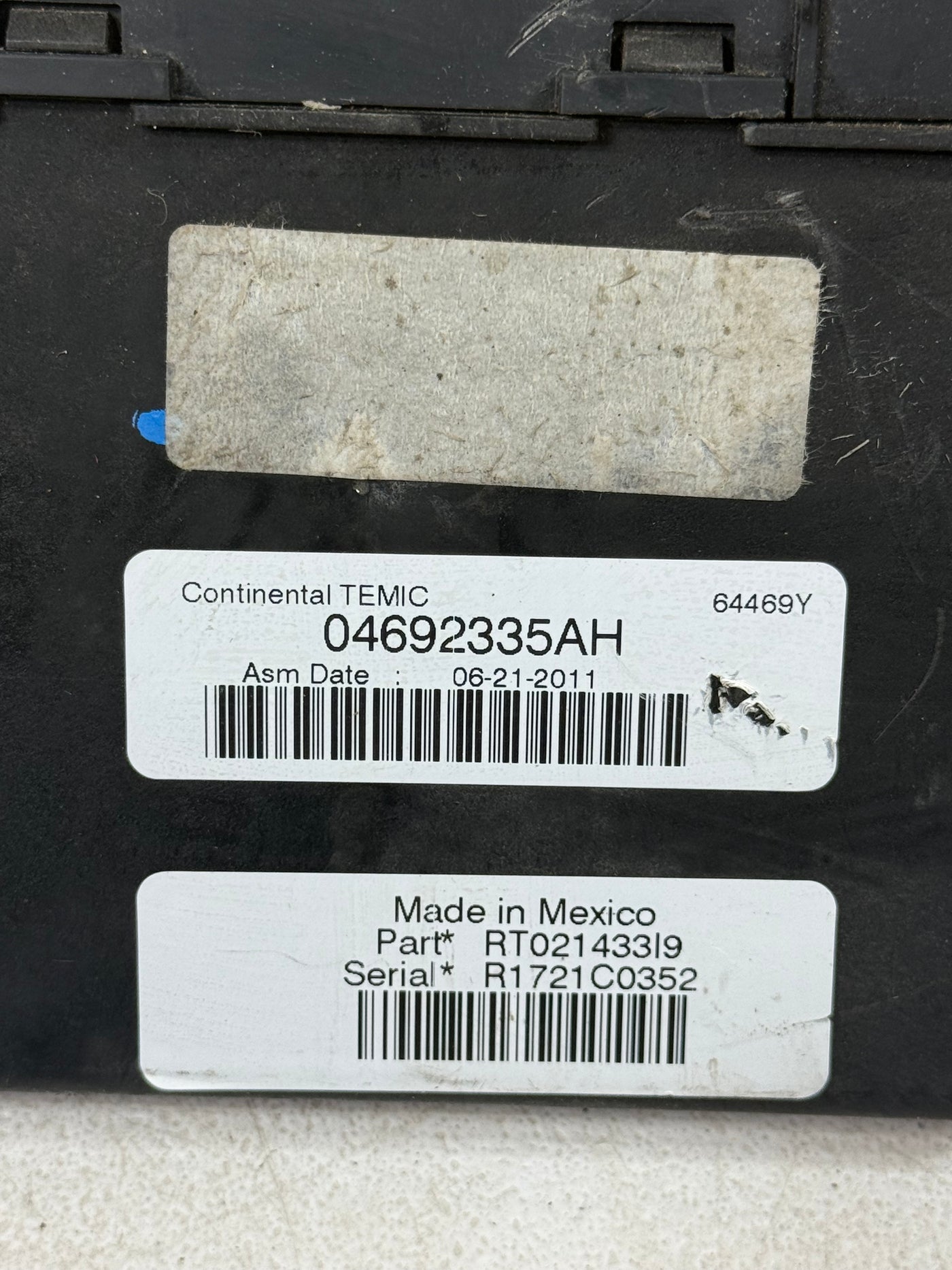 DODGE GRAND CARAVAN TOWN COUNTRY VW ROUTAN FUSE BOX TIPM 2011 04692335AH