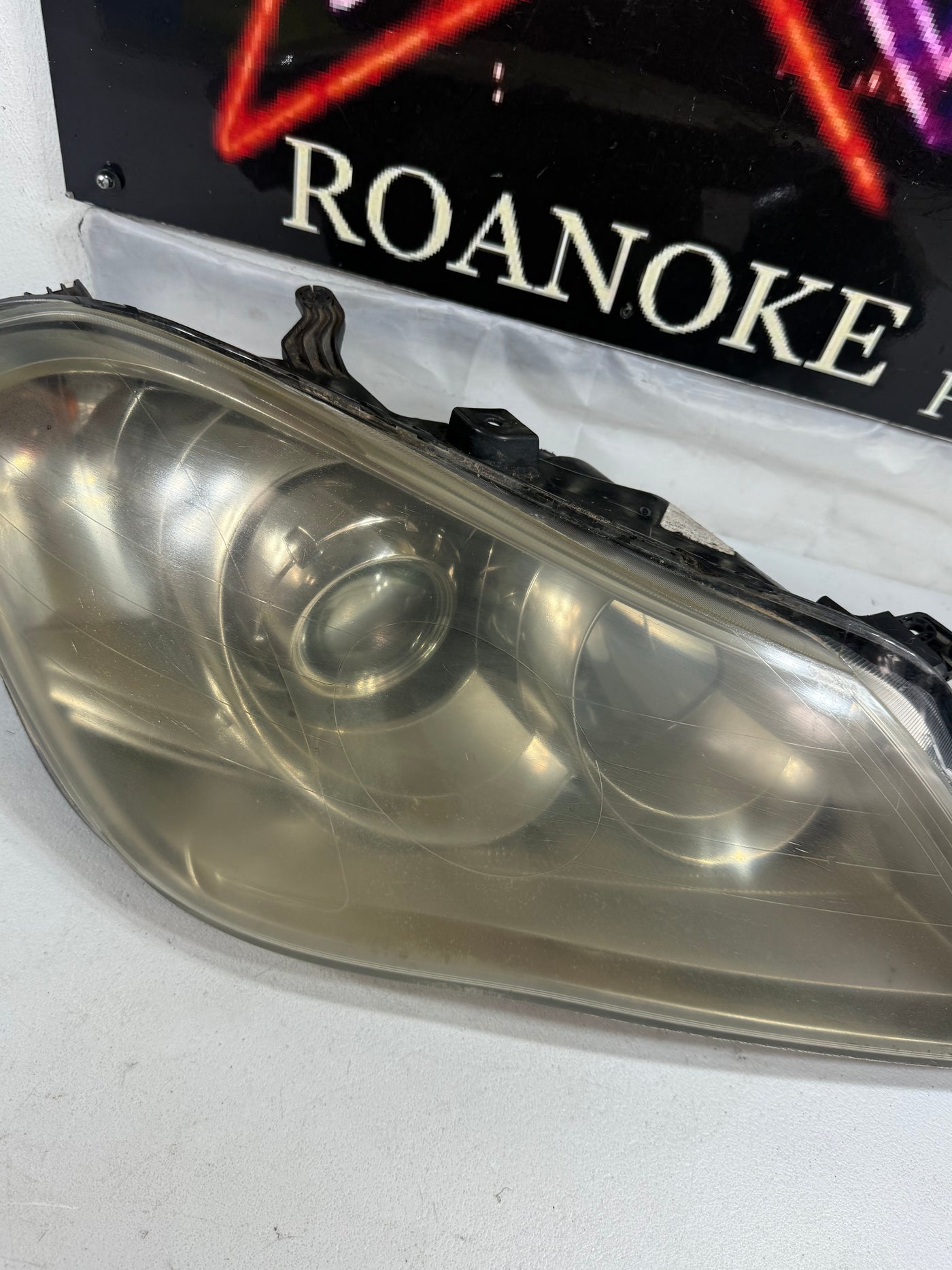 Passenger Right Headlight Fits 10-13 KIZASHI OEM