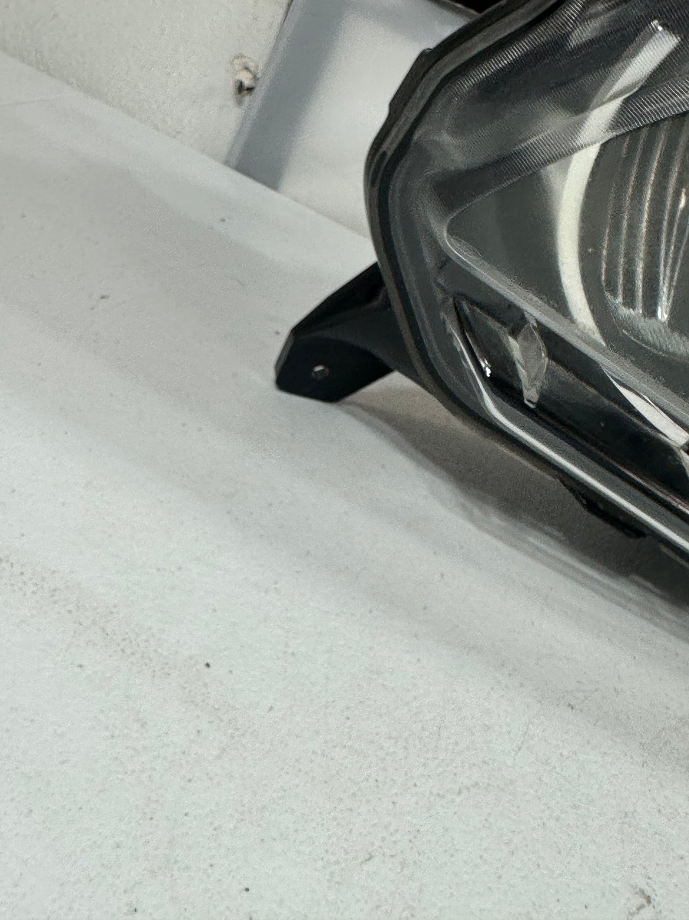 2010-2012 Ford Mustang Passenger Right SIDE Halogen Head Light Headlight OEM
