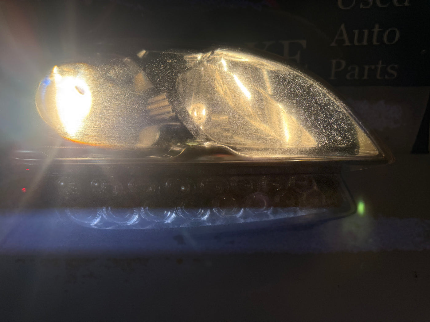 2012-2013 Kia Soul Right Passenger Side Headlight Halogen W/LED OEM