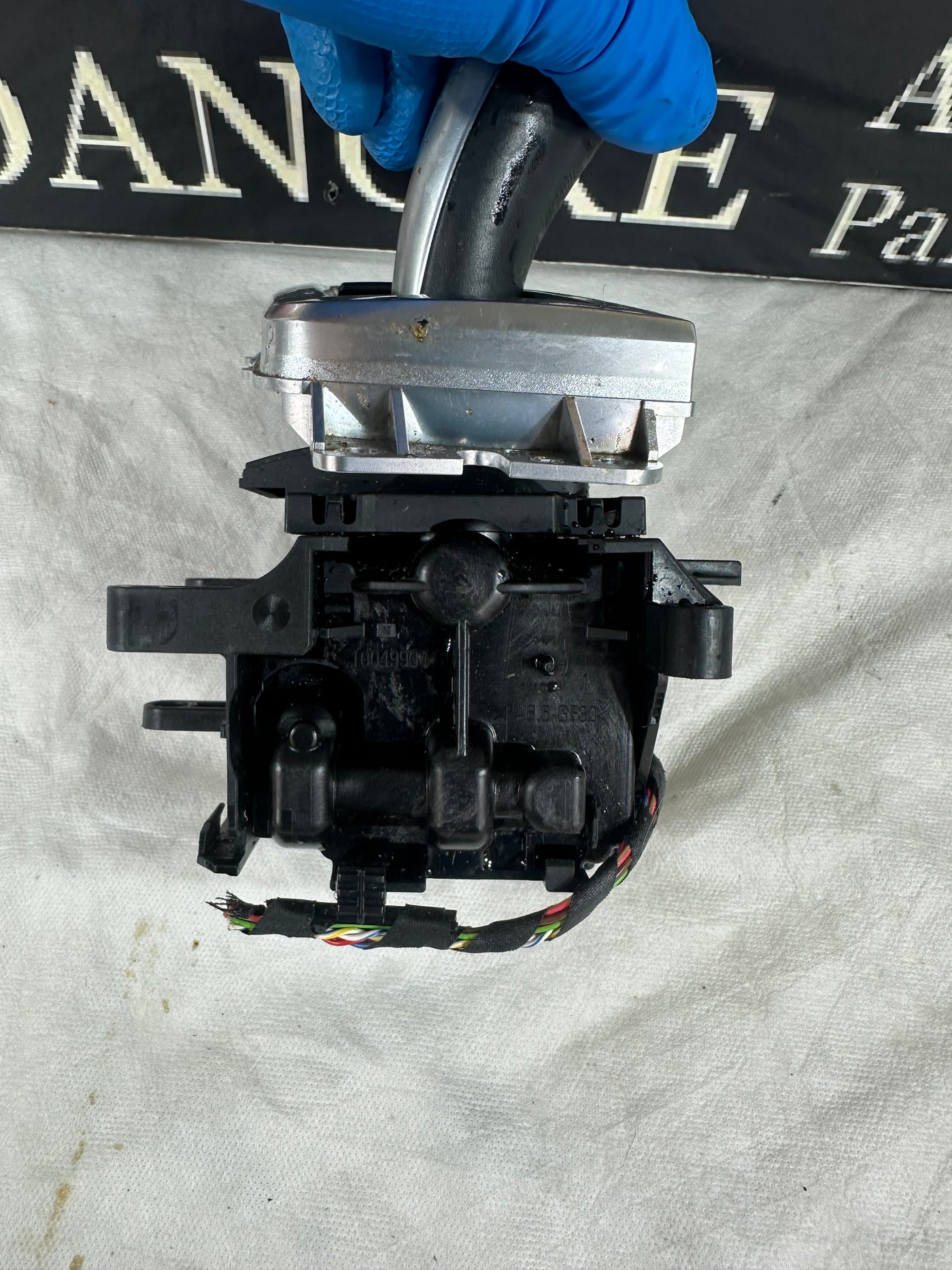 2013 BMW X3 AUTOMATIC FLOOR SHIFTER AUTO GEAR SHIFT OEM