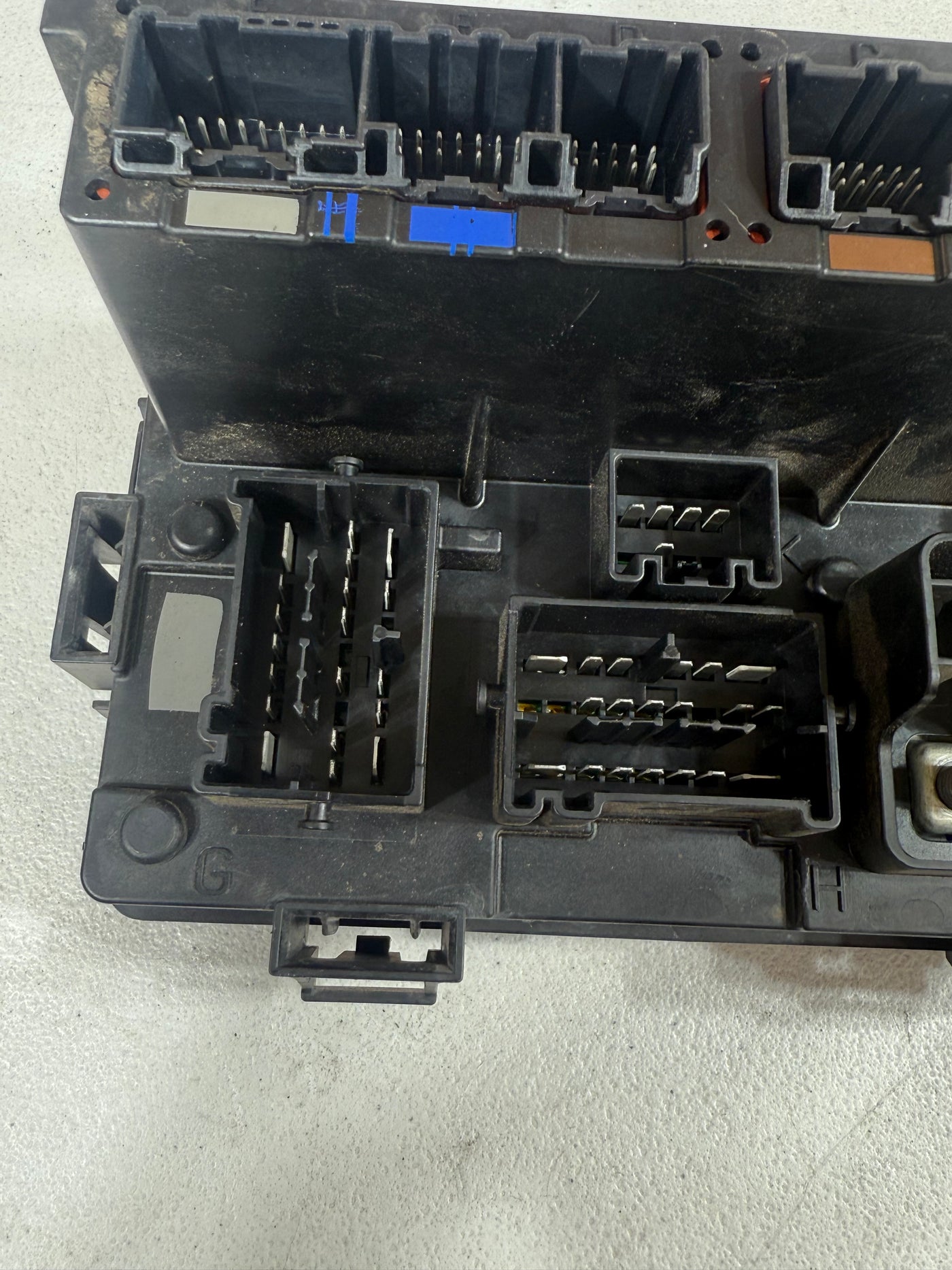 2008-2009 Chrysler Sebring Dodge Avenger Relay Fuse Box P68028008AB Module OEM