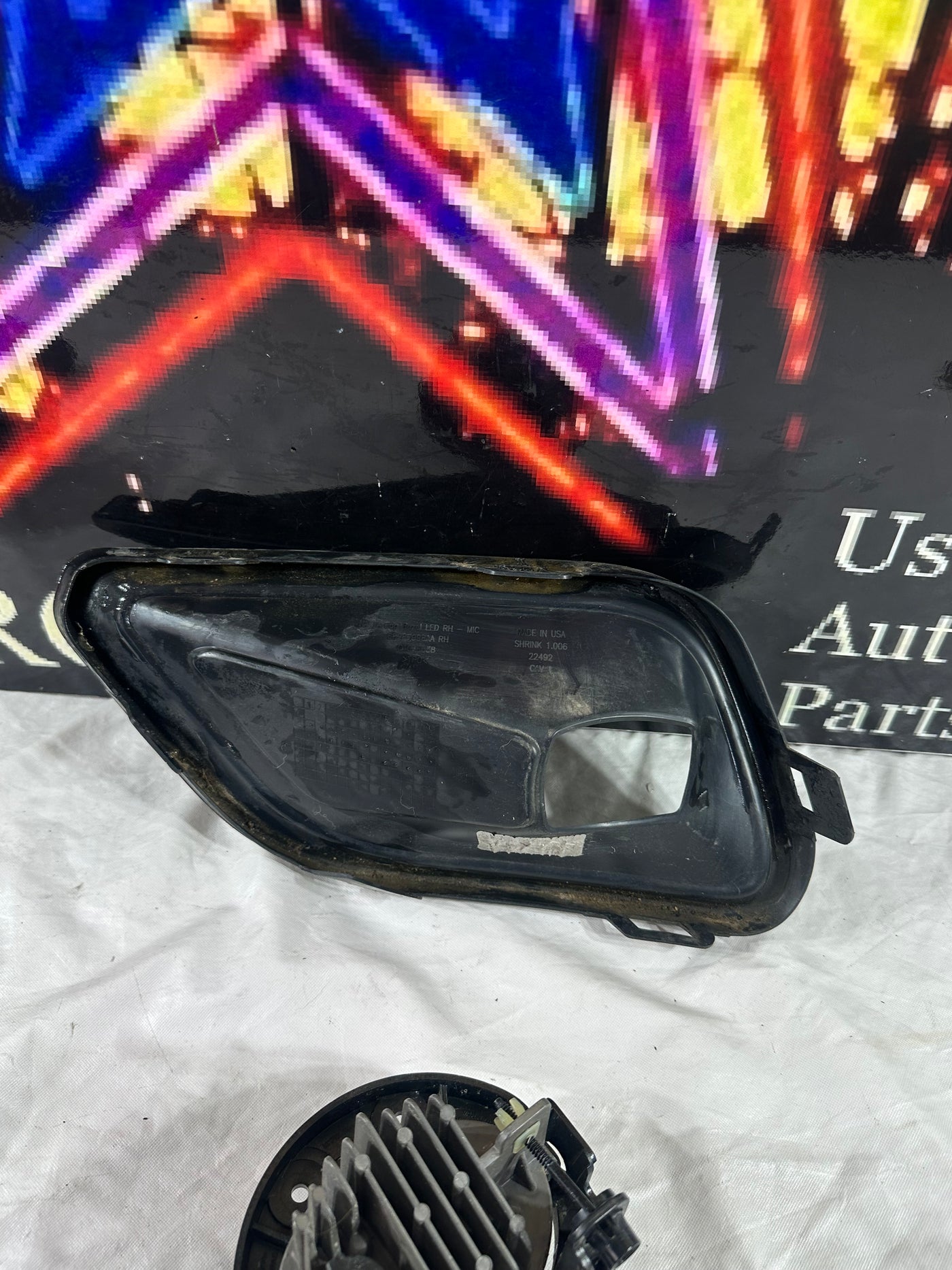 2019 2020 2021 2022 Jeep Cherokee Right Passenger Side LED Fog Light Lamp OEM