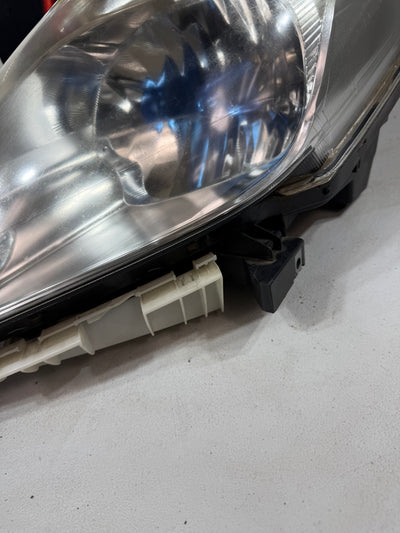 2013-2017 Nissan Leaf Halogen Headlight Assembly Left Driver Genuine OEM