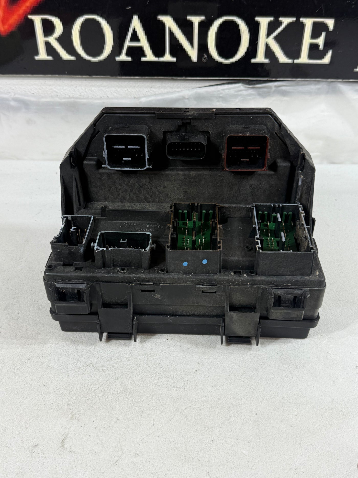 2012 DURANGO GRAND CHEROKEE TIPM INTEGRATED POWER MODULE FUSE BOX OEM 68089321AD