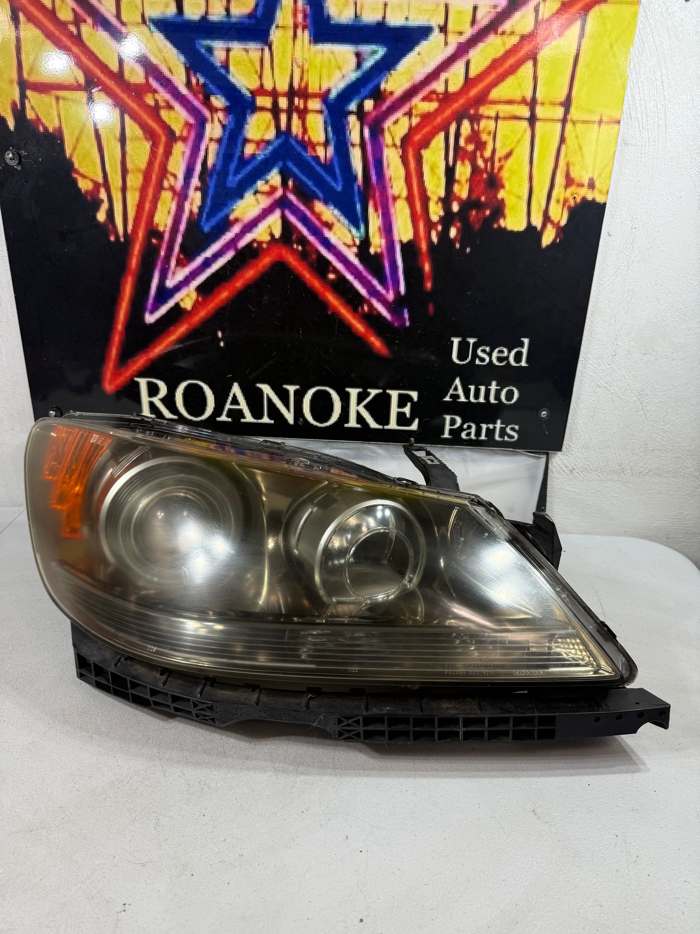 2005-2008 ACURA RL RIGHT PASSENGER SIDE HEADLIGHT XENON HID OEM