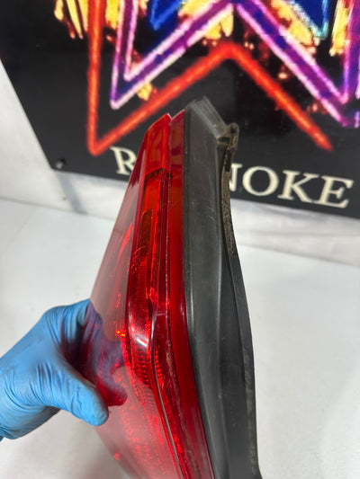 2013-2018 CADILLAC ATS REAR LEFT DRVER SIDE TAIL LIGHT TAILLIGHT LAMP OEM
