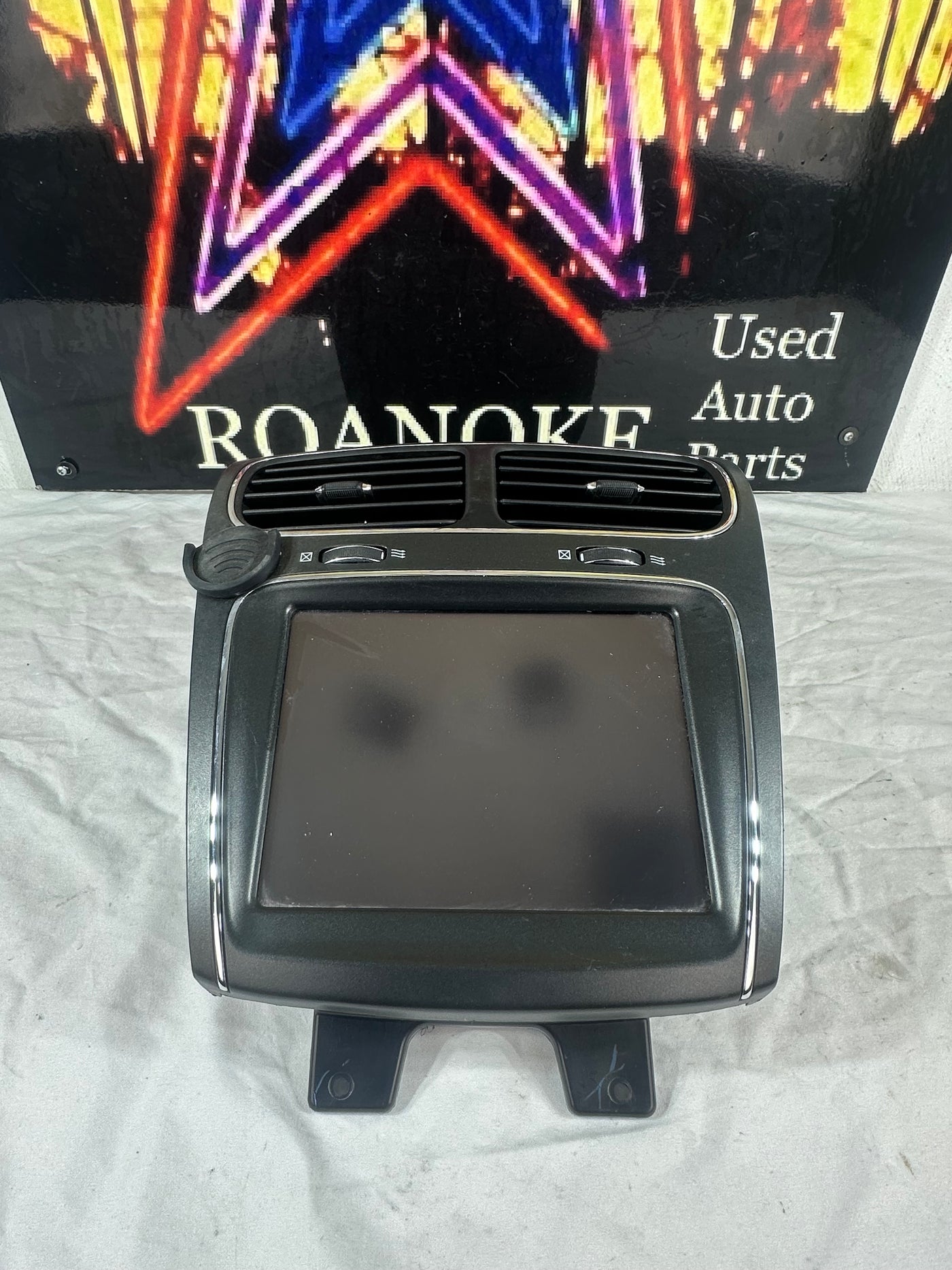 2011-2020 Dodge Journey Radio 8.4" Display Screen Navigation 05064993AI OEM