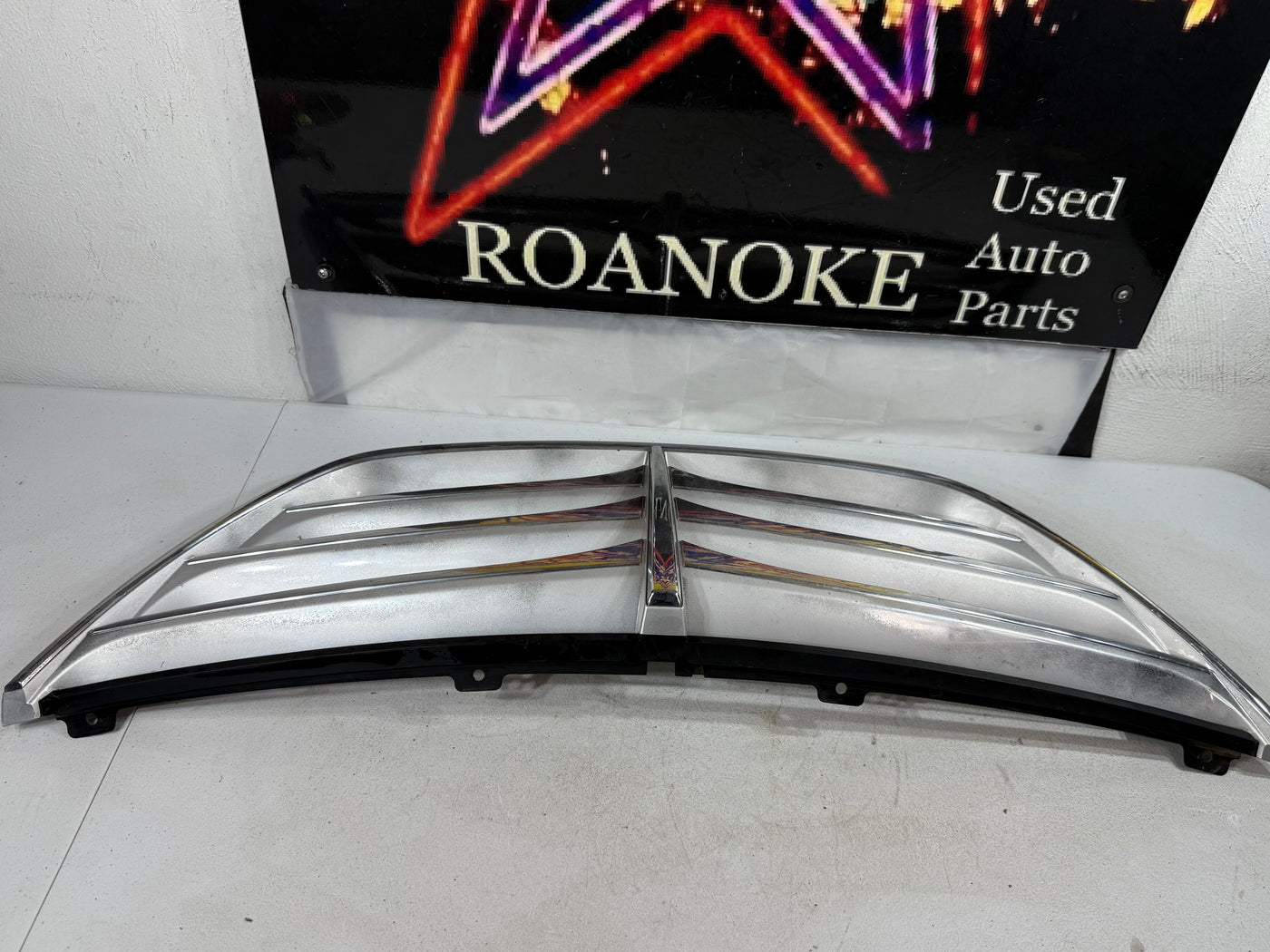 09-11 HYUNDAI GENESIS SEDAN OEM CHROME SILVER FRONT UPPER GRILLE GRILL HOOD TRIM