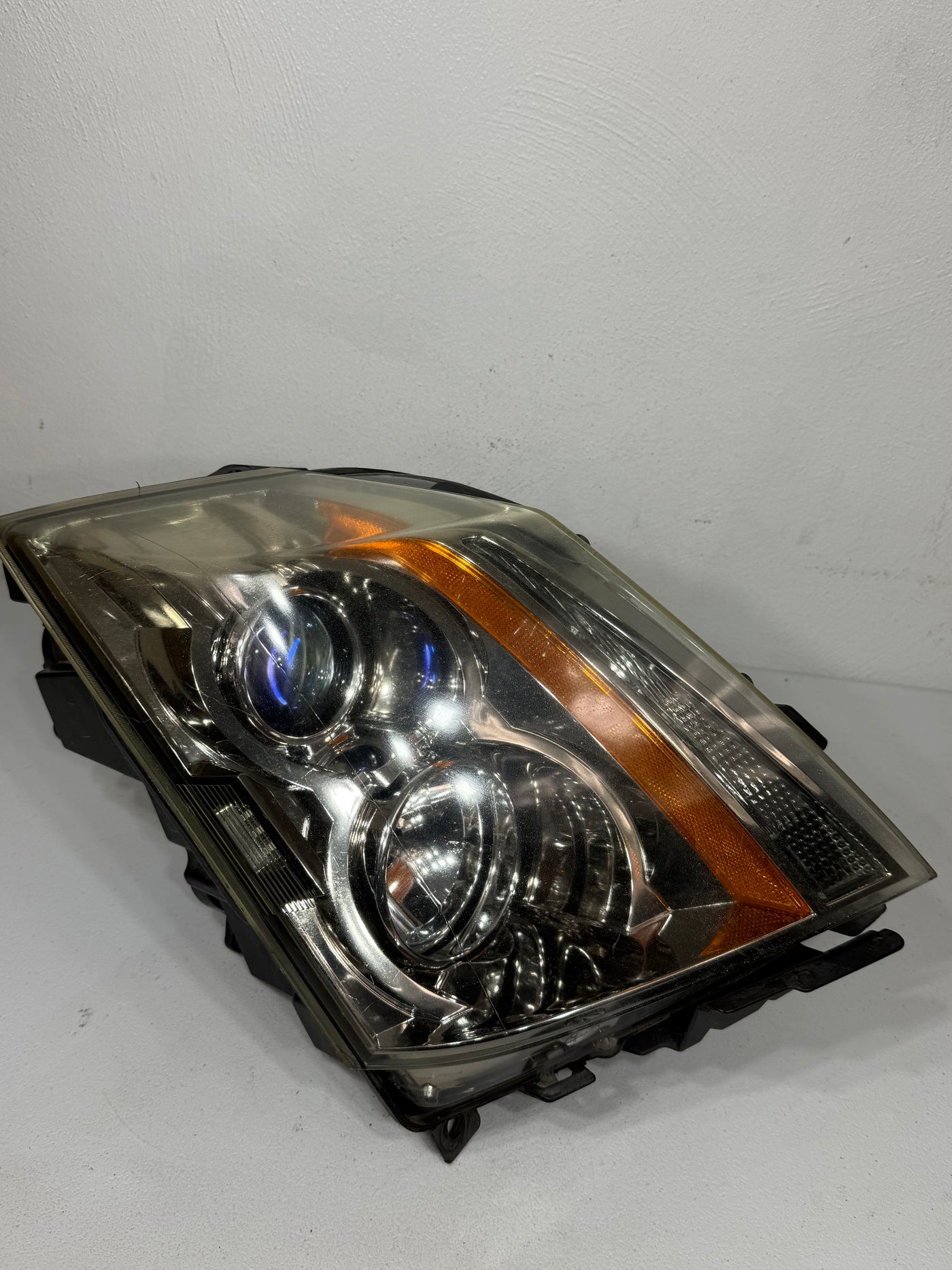 2008-2014 Cadillac CTS Headlight Halogen Right Passenger side genuine OEM