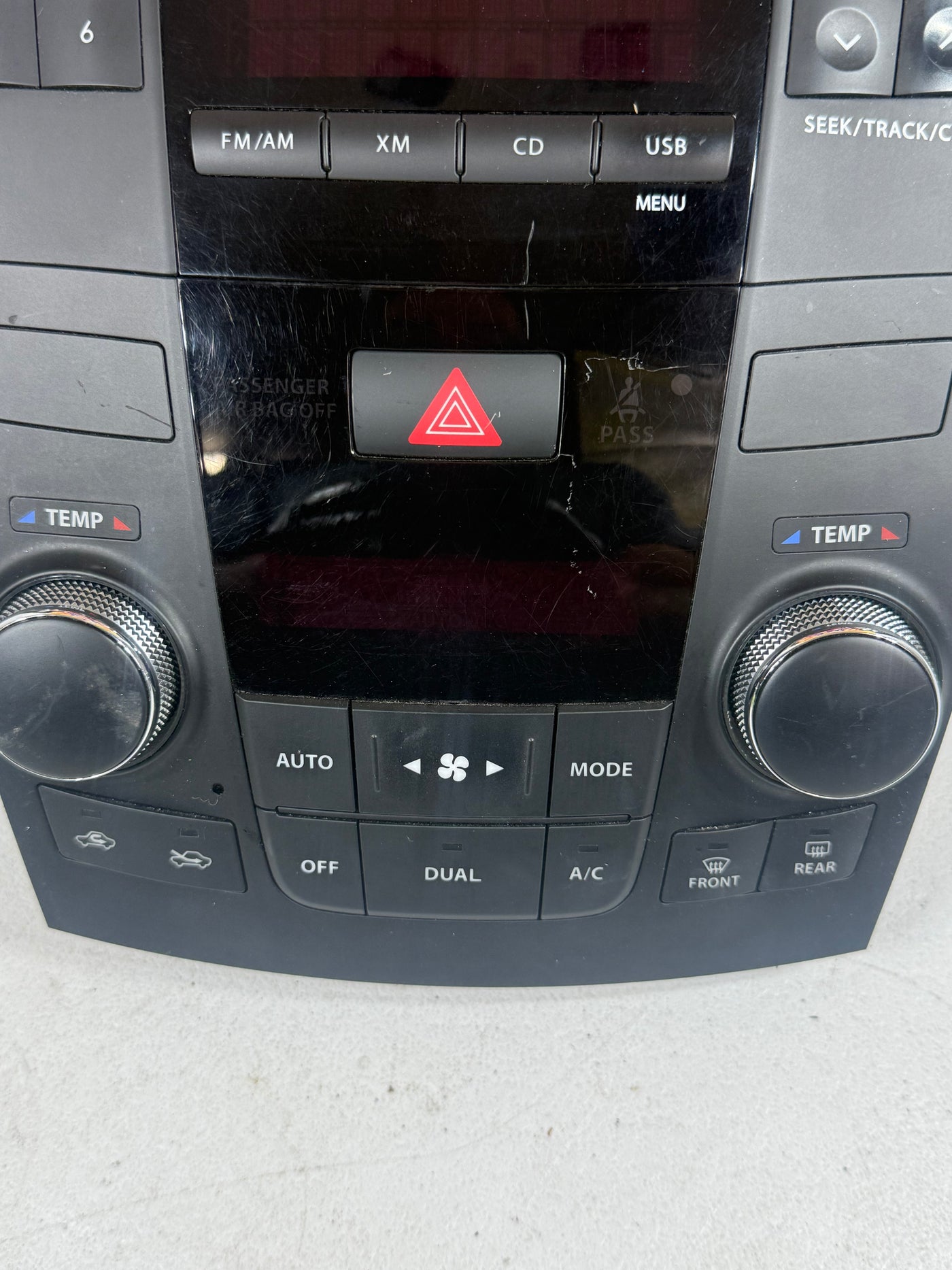 2010-13 Suzuki Kizashi AM FM Radio SiriusXM w BT CD Player 3910157LK0 OEM
