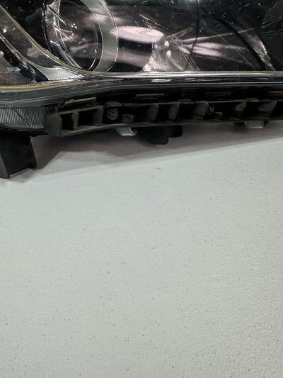 2015 2016 2017 Hyundai Sonata RH Passenger Right RH Side Halogen Headlight OEM