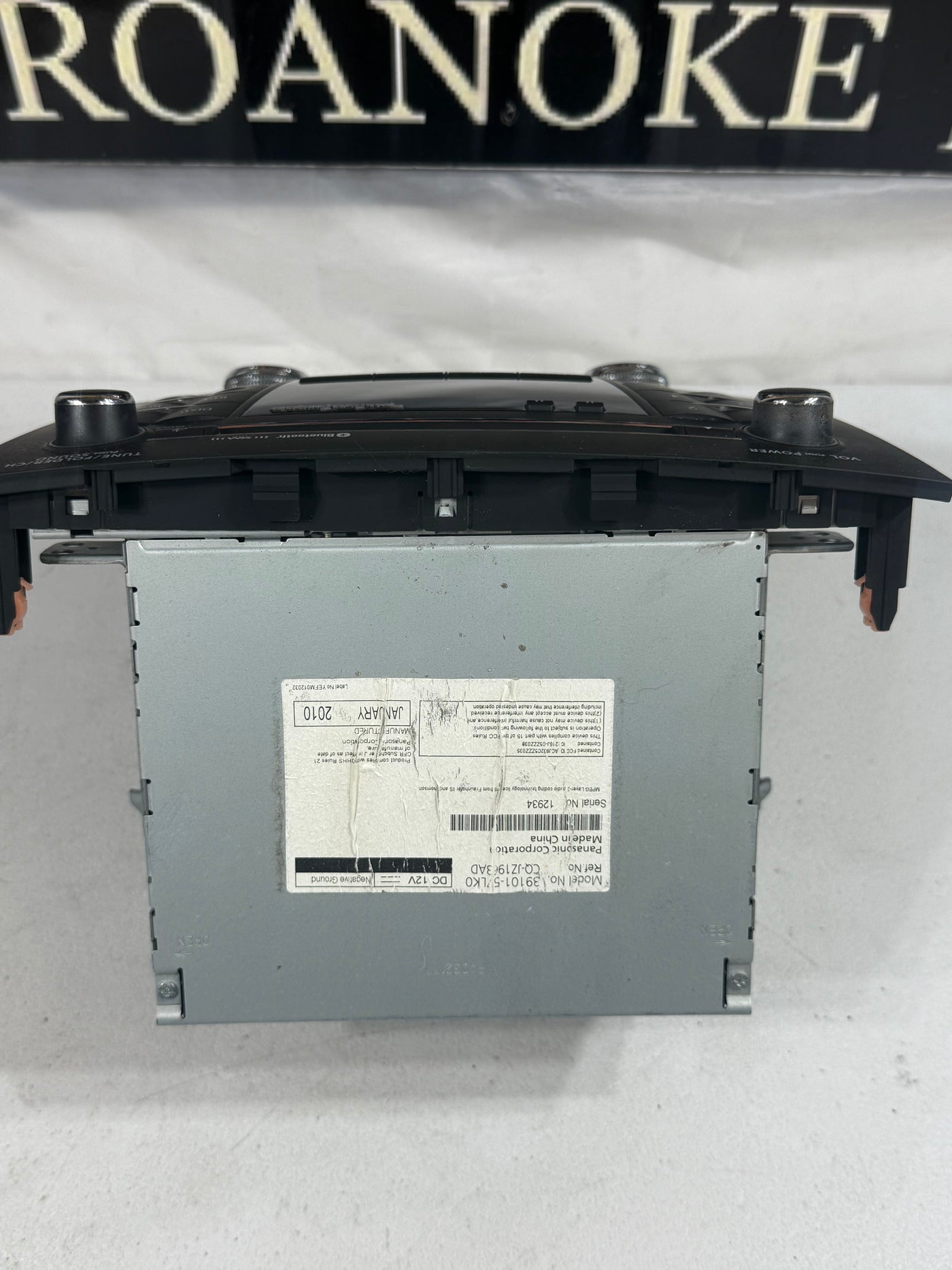 2010-13 Suzuki Kizashi AM FM Radio SiriusXM w BT CD Player 3910157LK0 OEM