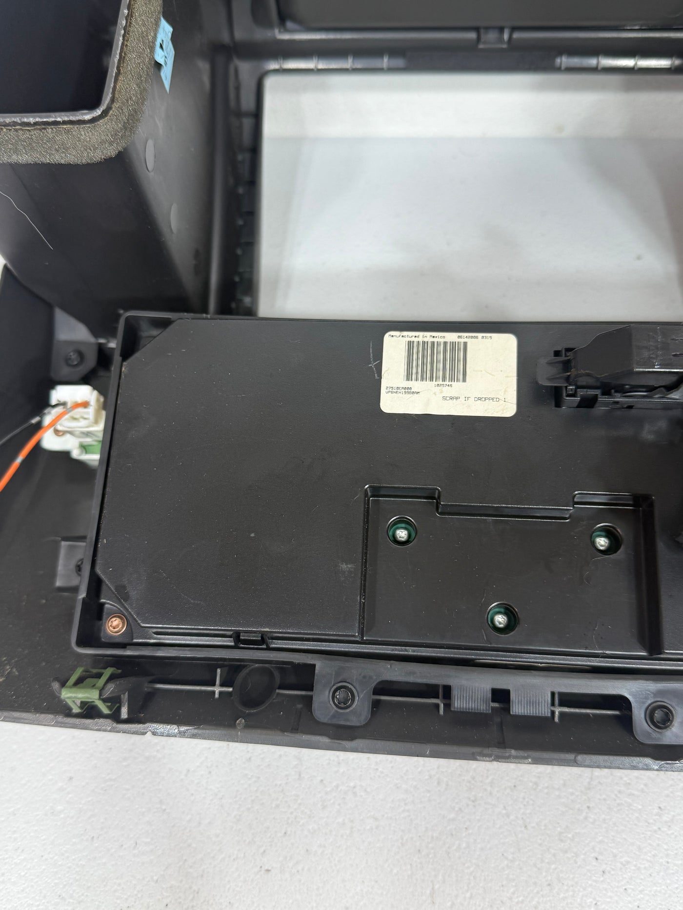 2005-2008 Nissan Xterra Radio Center Dash Bezel Trim Climate Control OEM