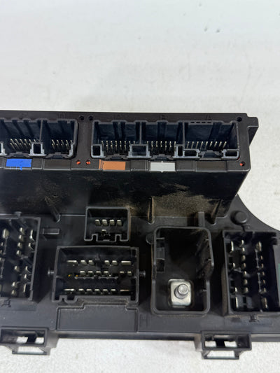 2011 - 2014 Chrysler 200 Fuse Box Relay Distribution Block P04692346AE OEM