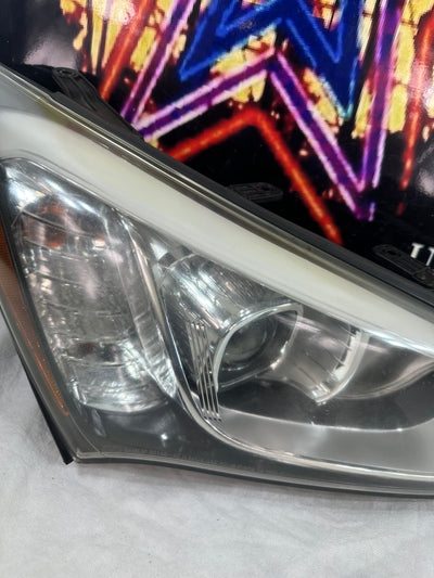 Passenger Headlight Korea Built Halogen Fits 13-16 SANTA FE 301732
