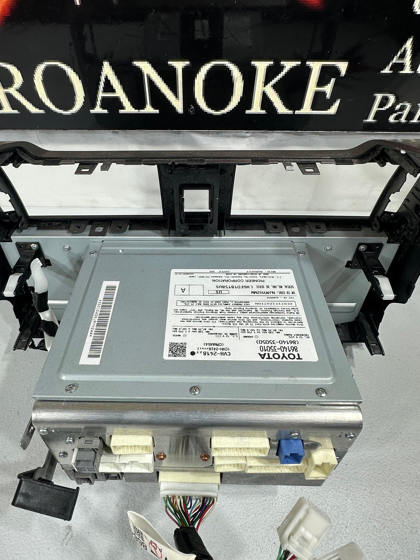 10 11 12 13 TOYOTA 4RUNNER OEM Factory AM FM RADIO Info Display CD Player P10121
