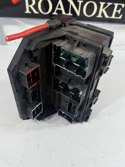 2013 Chrysler Town & Country Dodge Grand Caravan TIPM Fuse Relay Box 68163904AC