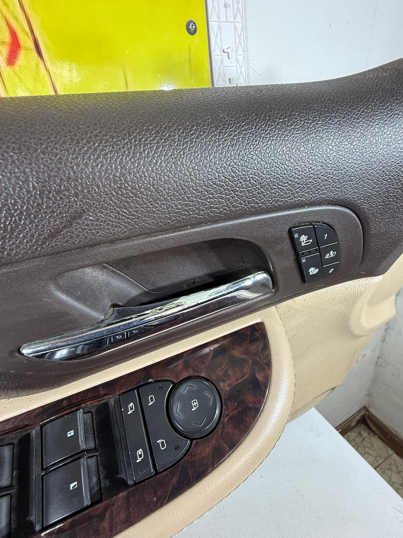 07-09 Chevy Silverado GMC SIERRA Right Passenger Front Door Trim Panel OEM