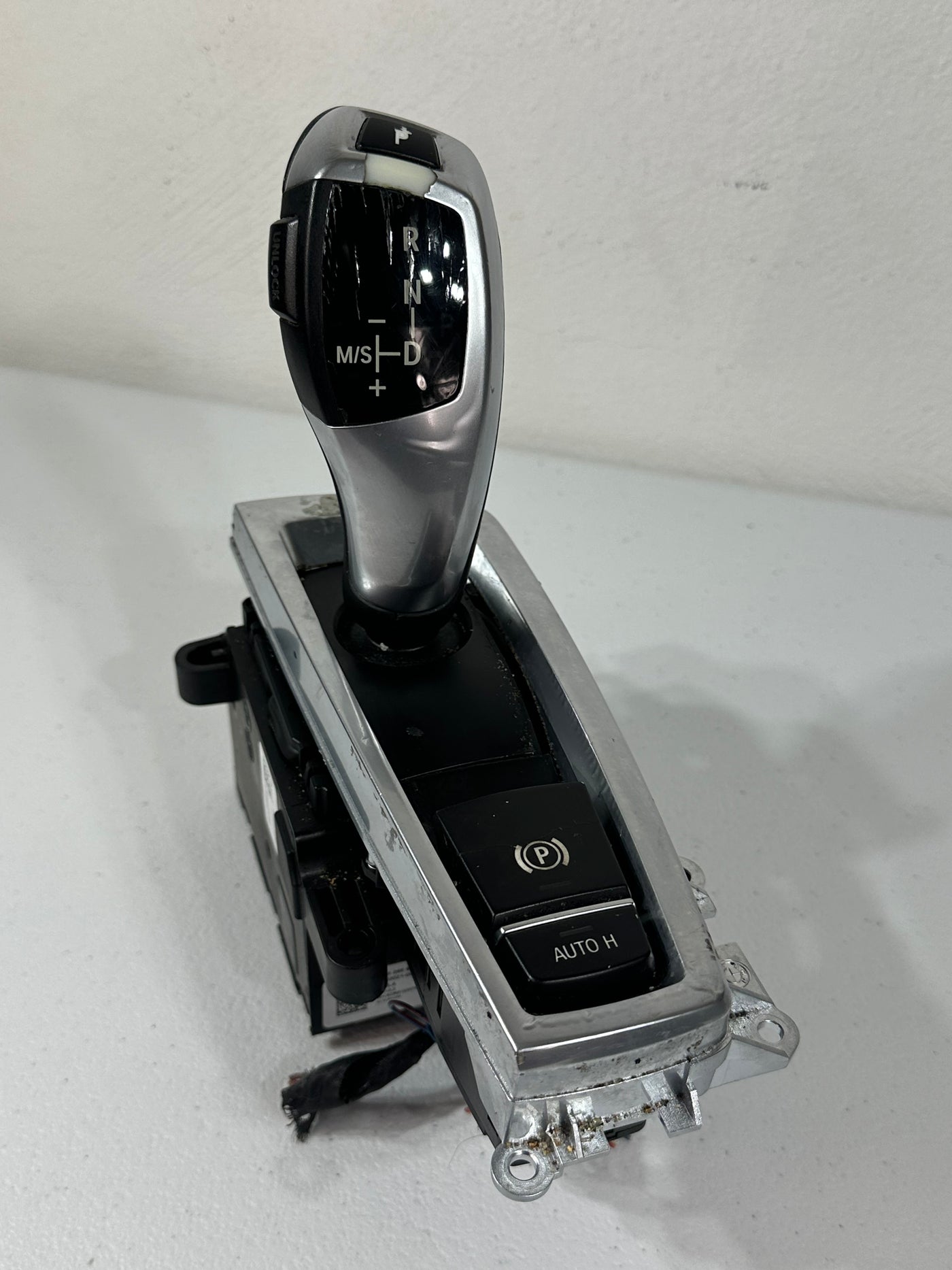 2009-2016 BMW 528i 740i F07 F10 F01 F02 AUTO TRANSMISSION GEAR SELECTOR SHIFTER