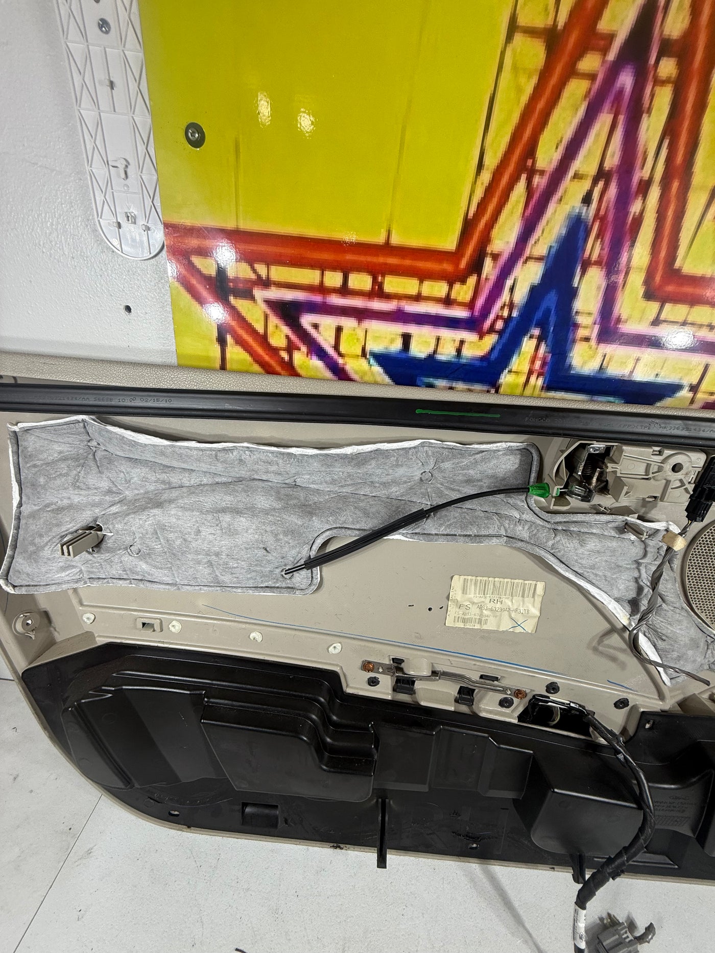 OEM 2010 - 2014 FORD MUSTANG COUPE RIGHT PASSENGER DOOR PANEL BEIGE SHAKER