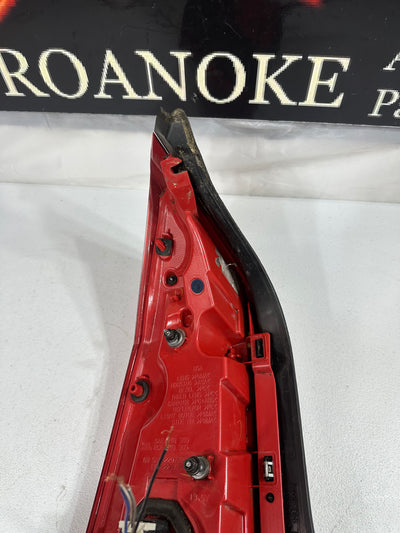 2013-2018 CADILLAC ATS REAR RIGHT passenger SIDE TAIL LIGHT TAILLIGHT LAMP OEM
