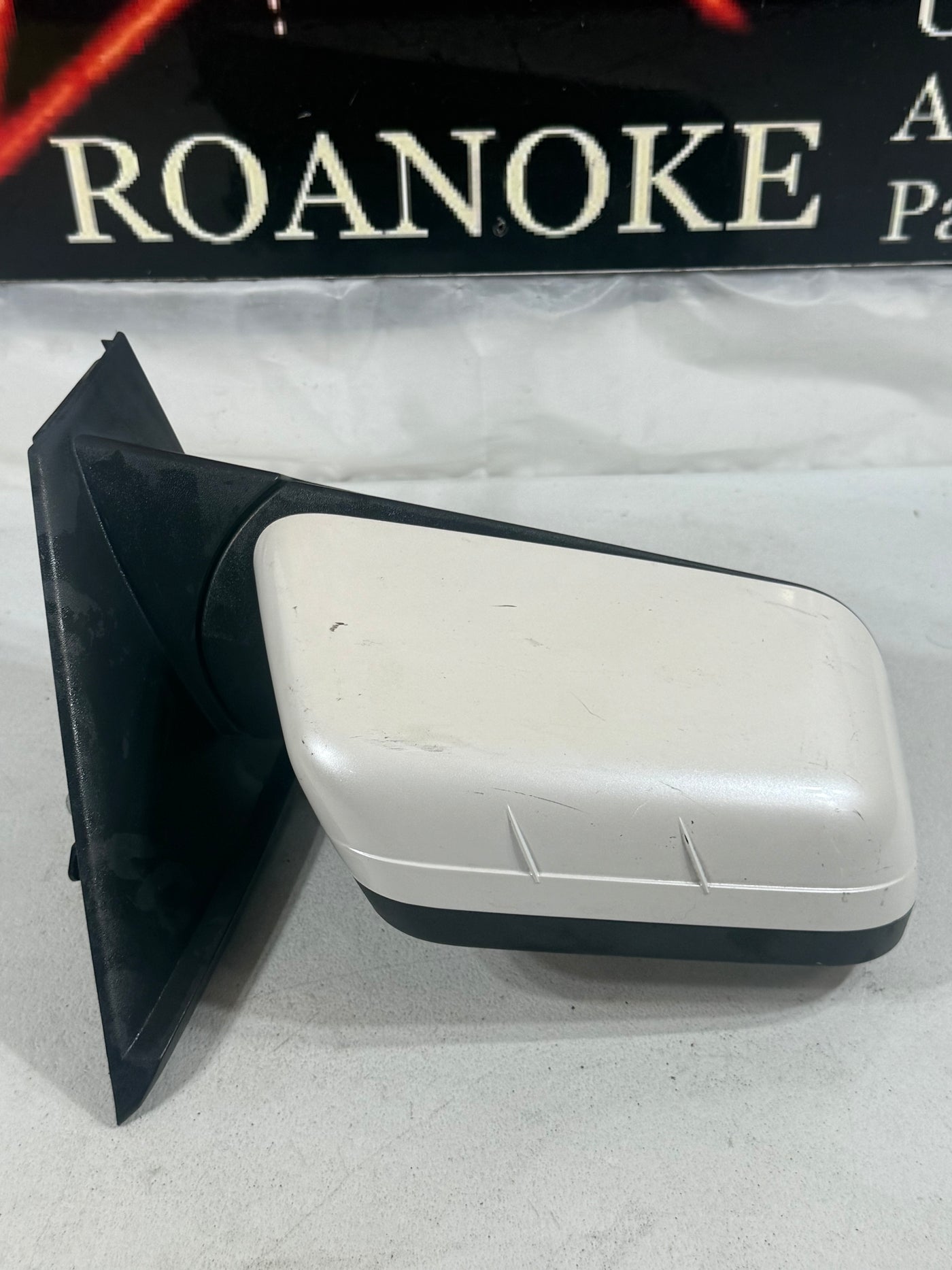 07 - 10 Ford Edge Right Side Mirror White Platinum Heated OEM